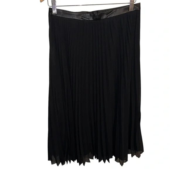 Banana Republic PLEATED CHIFFON MIDI SKIRT women’s size 8 black - Picture 4 of 12